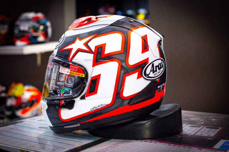 arai-rx-7v-evo-nicky-reset-1-2