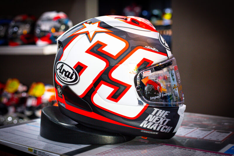 arai-rx-7v-evo-nicky-reset-1-4