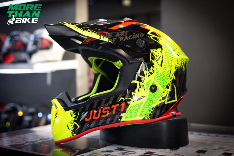 just1-j38-mask-fluo-yellow-red-black-gloss-1