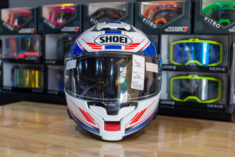 shoei-neotec3-grasp-tc10-1-3