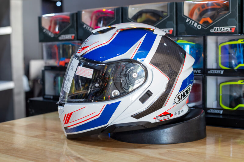 shoei-neotec3-grasp-tc10-1